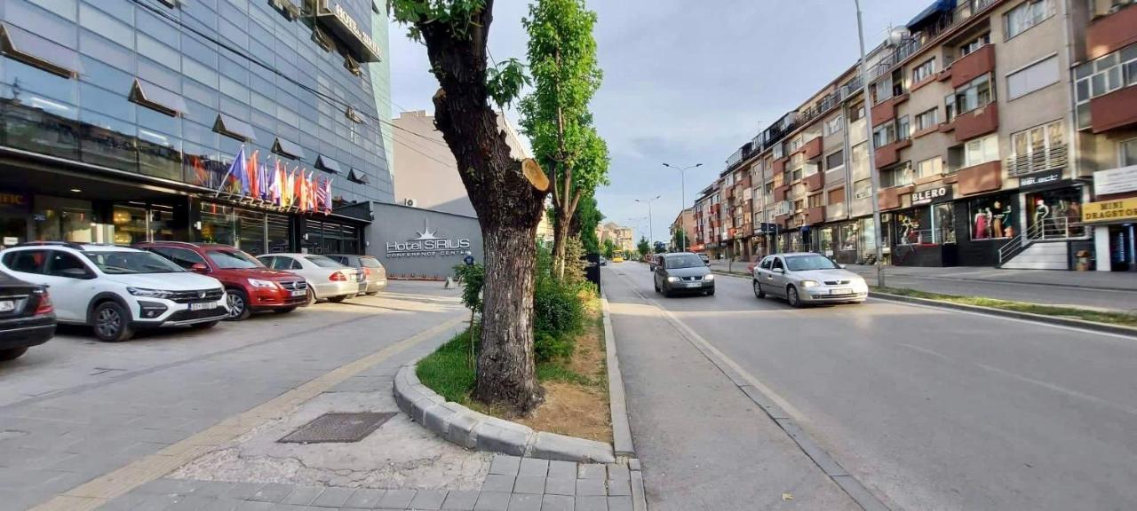 Bright & Lovely Apartment In The City Center Pristina Eksteriør billede